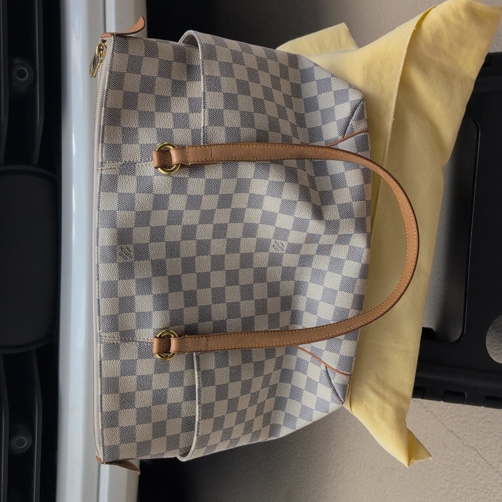 Louis Vuitton Totally MM Damier Azur - Picture 4 of 17